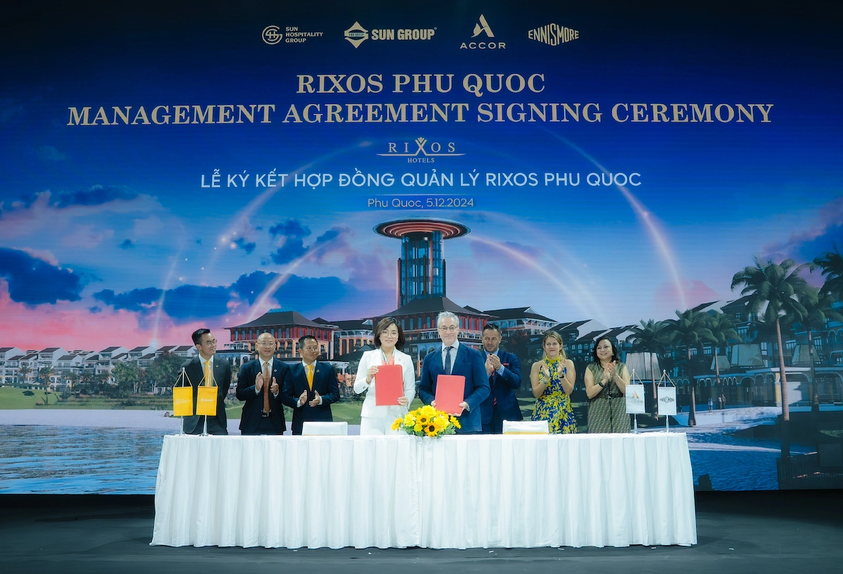 Đại diện Sun Group cùng Accord & Ennismore ký kết đưa thương hiệu Rixos đến Phú Quốc, ngày 5/12.